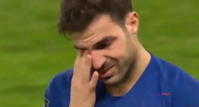 Fabregas, addio al Chelsea tra le lacrime (e gli applausi dei tifosi)