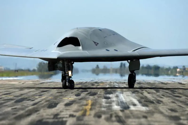 Test di combattimento contro nemici reali per il drone nEUROn
