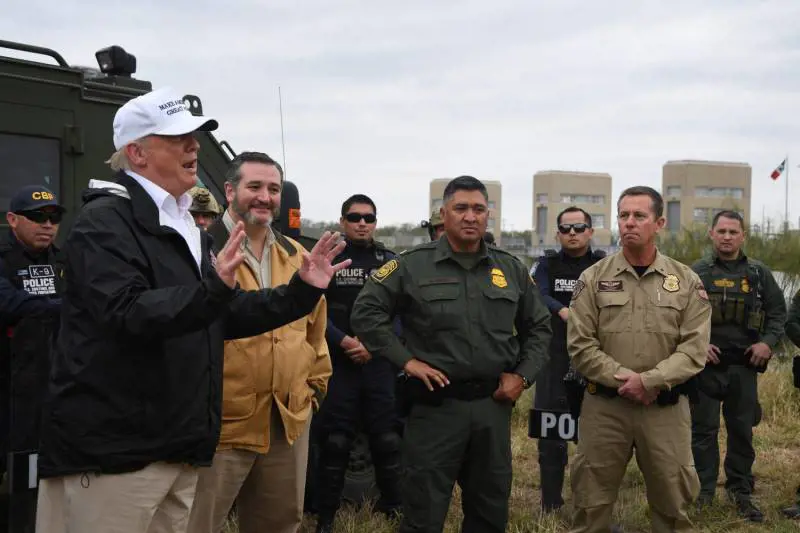 Messico in allarme per i dazi di Trump: e ora prova a trattare