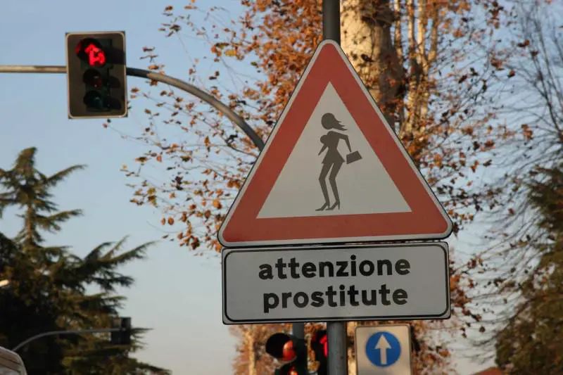 Quelle donne "Esche" che fanno da áncora agli uomini sconsolati