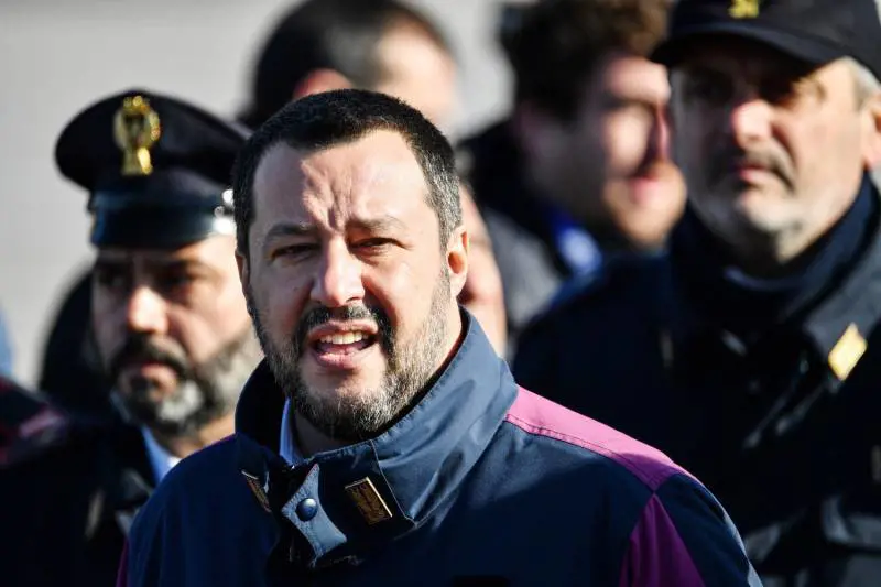 Salvini vola nei sondaggi e Di Maio perde punti. Il Partito di Renzi? All’8,9%