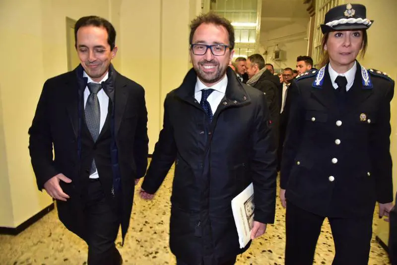 Bonafede sul video di Battisti: "Non mi è piaciuto, ma non lede la dignità di nessuno. A Ciampino? Ci ritornerei"