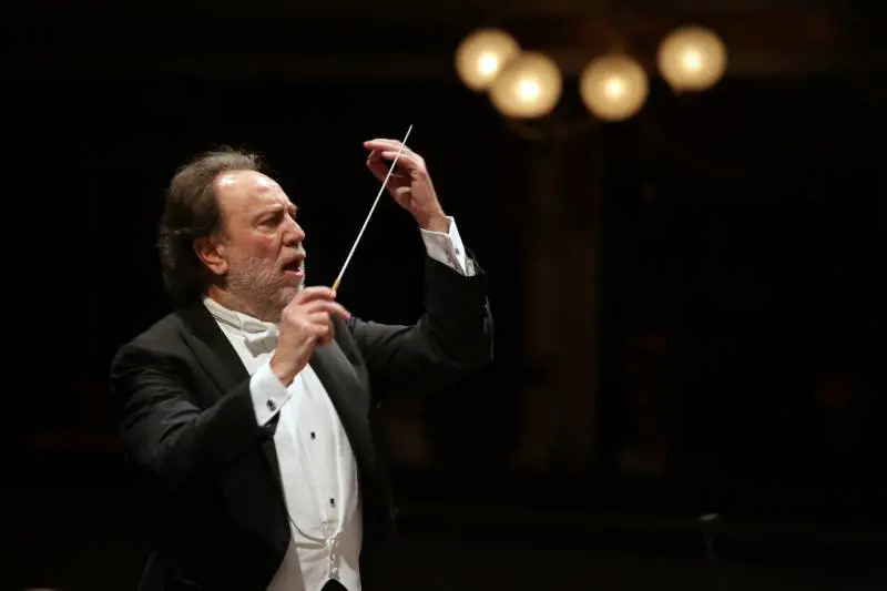 "Il tour della mia Filarmonica nei grandi teatri del mondo"