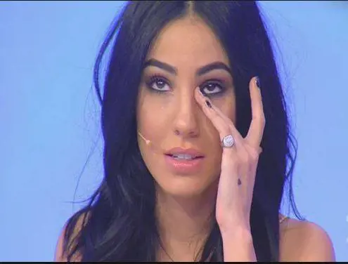 Giulia De Lellis attaccata dall'attrice Priscilla Salerno: "Nana oscena..."