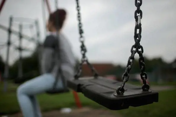 Modena, stuprò e mise incinta figlia 13enne, condannato ghanese