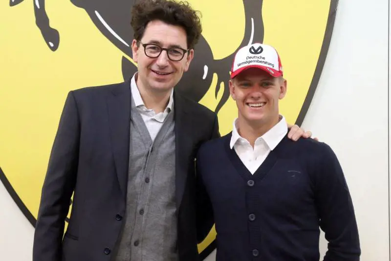 Mick Schumacher a Maranello: il benvenuto della Ferrari