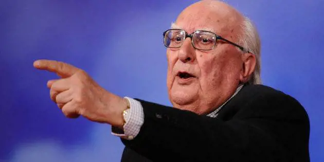 Camilleri lo paragona ai gerarchi fascisti. Salvini: "Sinistri senza argomenti"