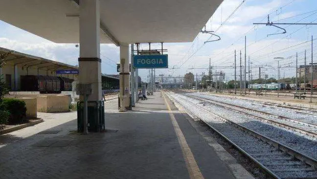 Foggia, aggredisce capotreno donna. Arrestato