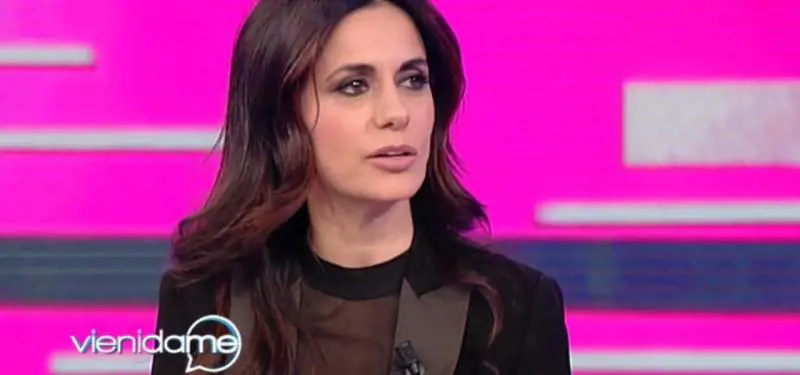 Rossella Brescia a Viene da Me: “A 19 anni sono stata bullizzata”
