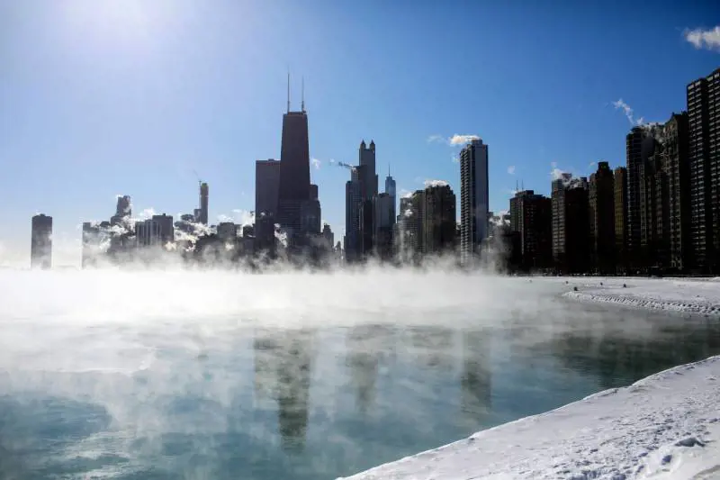 Negli Usa più freddo che al Polo. Midwest nel gelo, già 21 morti