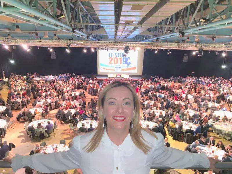 Busto Arsizio, la Meloni a cena con 1500 imprenditori