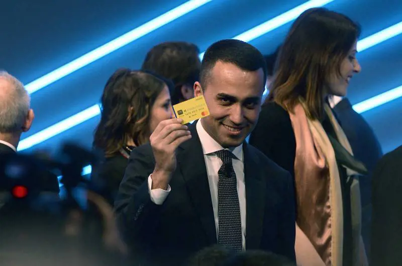 Il flop del reddito di Di Maio: 3 miliardi per soli mille posti