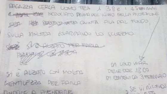 Ragazza si innamora di uno sconosciuto al cinema