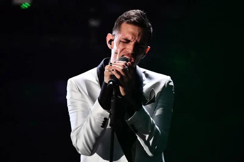 Convergenze parallele all'Ariston Dalla "trap" di Achille Lauro fino al bel canto del trio Il Volo