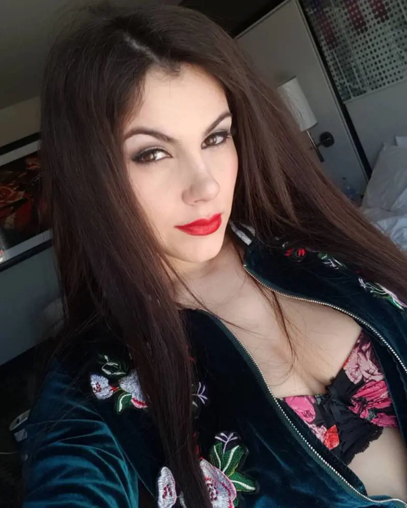 Valentina Nappi, campagna provocatoria per difendere l'aborto