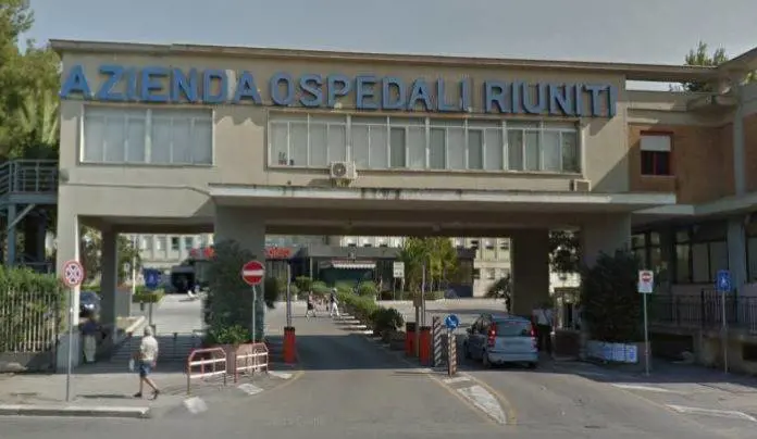 Foggia, extracomunitario accoltellato in periferia