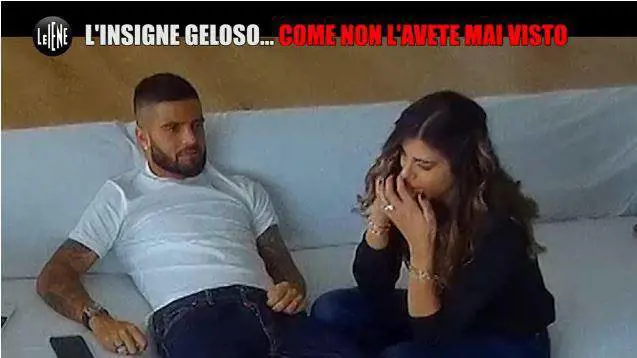 Insigne, vittima di uno scherzo de Le Iene: impazzisce di gelosia per la moglie