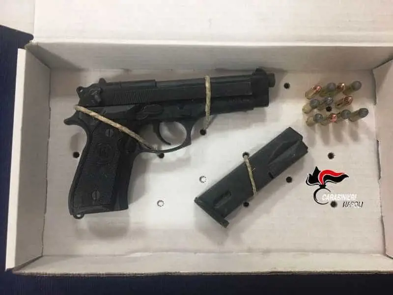 Blitz dei carabinieri a Marigliano, sequestrate armi illegali