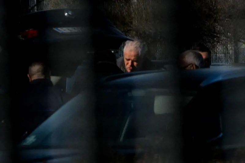"Formigoni va liberato": 3mila firme per la grazia