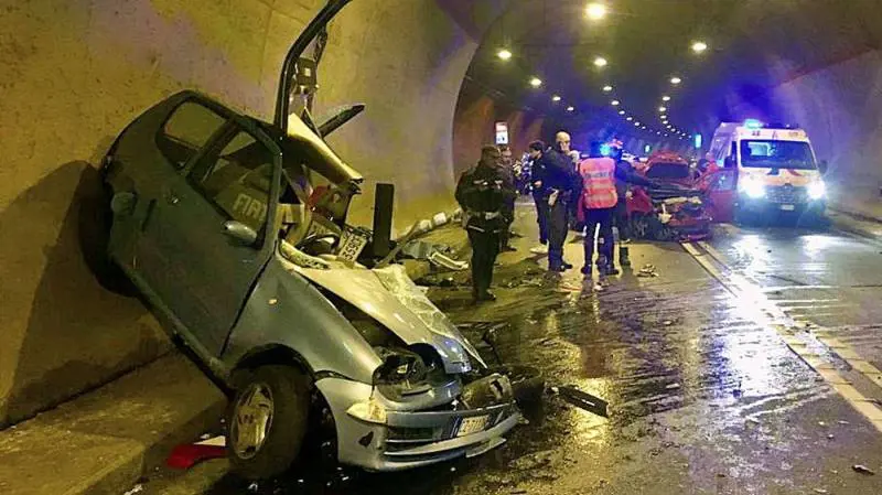 Tragico schianto sull'Aurelia Bis a Sanremo: un morto e un ferito grave