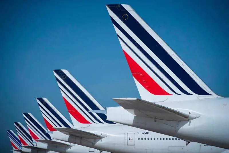 Identificato il ragazzino trovato morto nel carrello di un aereo