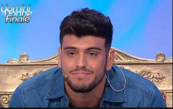 Luigi pronto per la scelta: il tronista di Uomini e Donne diviso tra Irene e Valentina