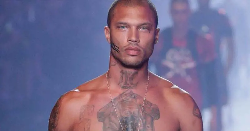 Jeremy Meeks, il detenuto più sexy, abbandonato dalla ricca compagna