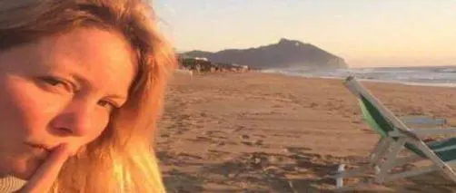 Fabrizio Corona difeso da Flavia Vento: "Siete tutti degli ignoranti"