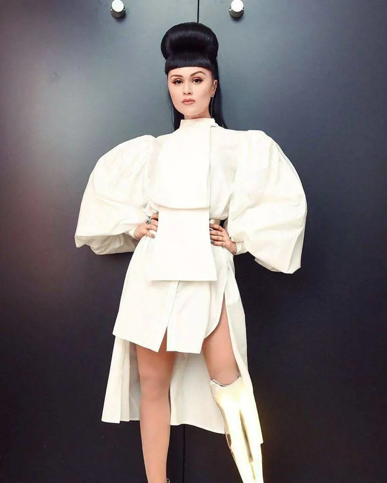 Viktoria Modesta sarà la prima ballerina disabile del Crazy Horse 