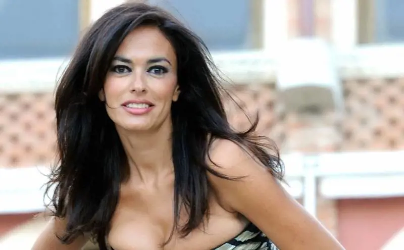 Maria Grazia Cucinotta rivela: "Sono nata per miracolo"