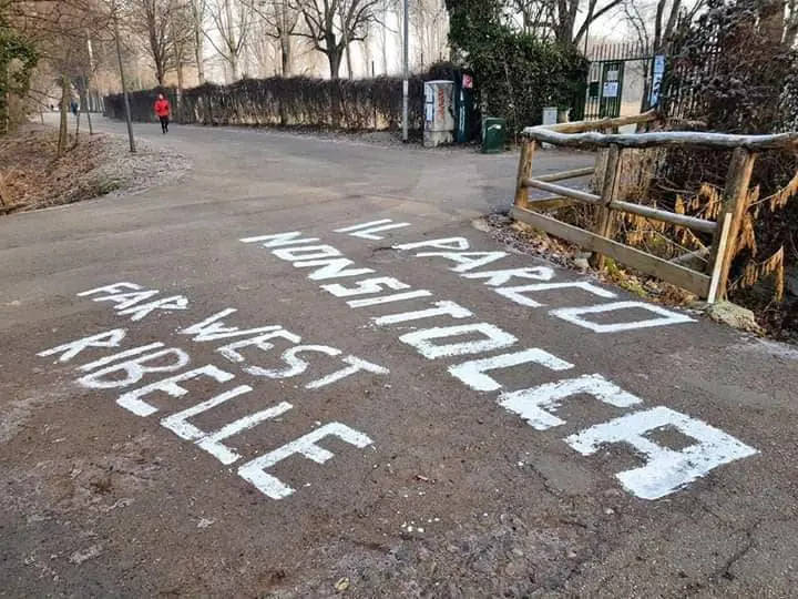 La sala comunale concessa agli "imbrattatori" di Baggio