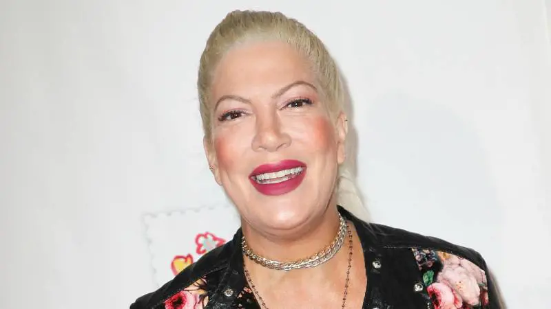Tori Spelling è piena di debiti ma vuole vivere come una star