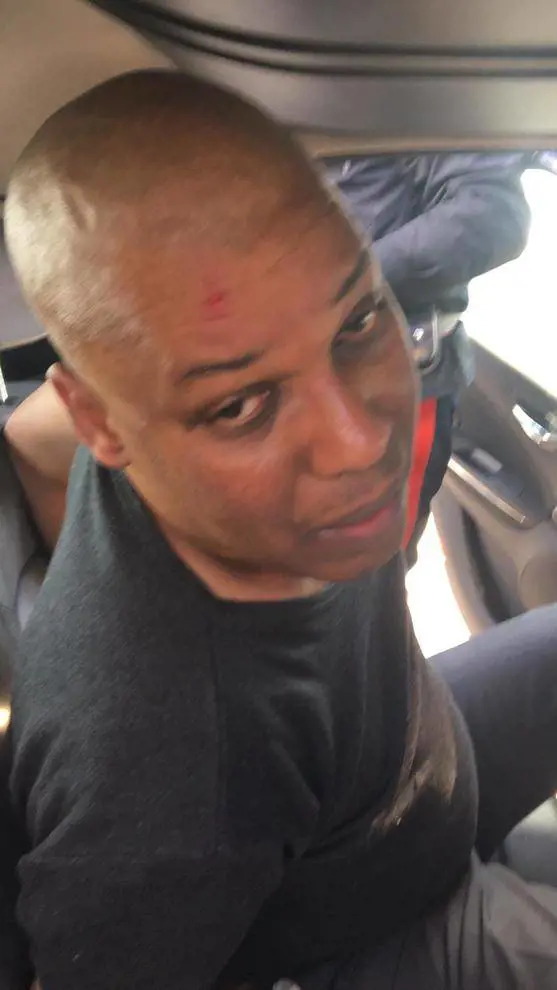 Attacco all'autobus, Capuozzo: "Ma davvero la cittadinanza basta per l'integrazione?"