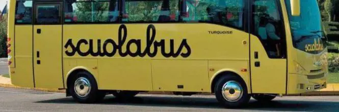 Lecce, bambino chiuso nello scuolabus per cinque ore