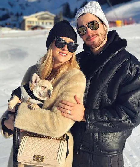 Valentina Ferragni corre in clinica e preoccupa i suoi follower