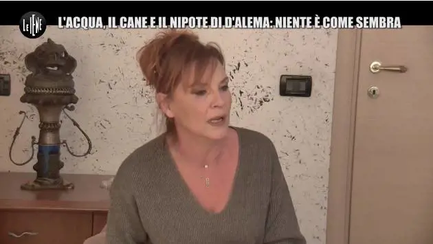 Stagista molesta il cane di Patrizia Rossetti. Lei sbrocca: "Gli taglio il pi..."