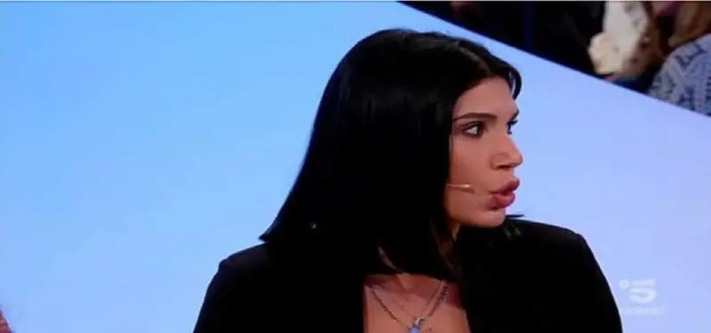 Uomini e Donne, Muriel Bassi: "Tornassi indietro non uscirei dallo studio"