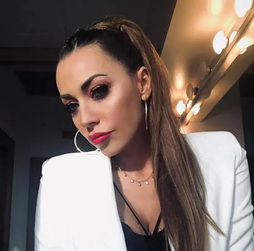 Karina Cascella svela: "Non sarò opinionista al Gf16"