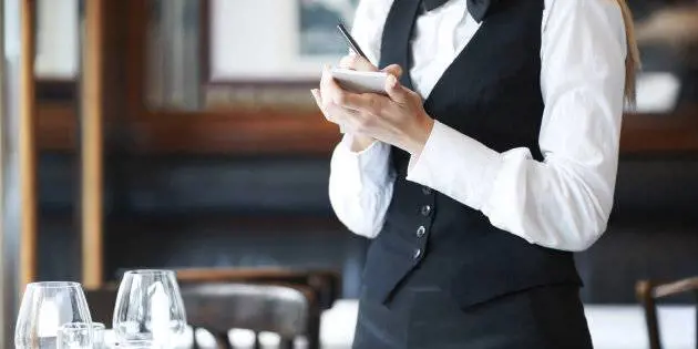 Ristorazione: rinnovato il contratto. Aumenti per 1 milione di lavoratori