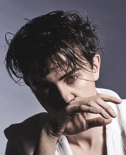 Michele Bravi: "Sto cercando di costruire piano piano la realtà"
