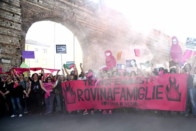 Le finte paladine del pensiero unico
