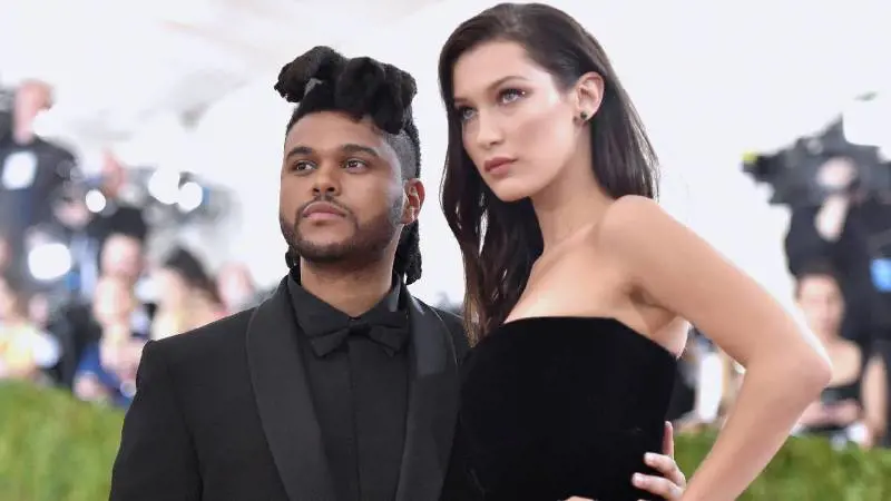 Bella Hadid e The Weeknd, coppia super hot tra baci ed effusioni