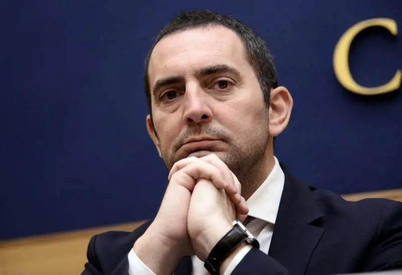 Spadafora in pressing su Conte: "Apra al dialogo"