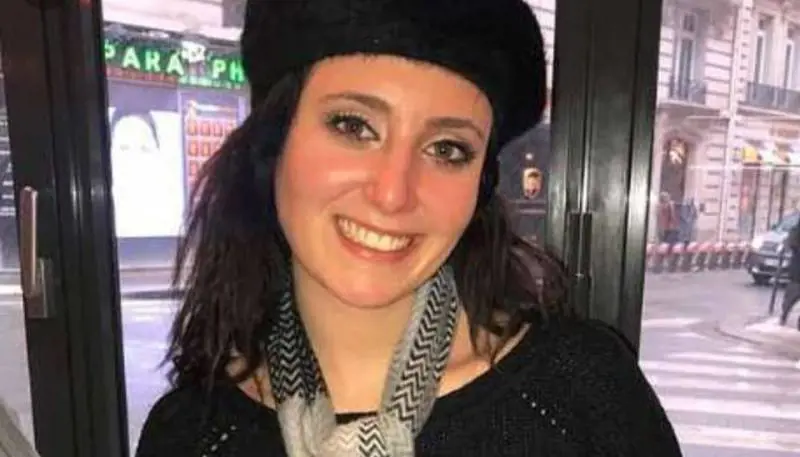 Prenota un’auto Uber ma sale su quella sbagliata: 21enne trovata morta