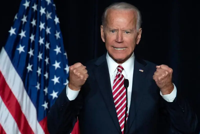Trump: "Con Zelensky parlai di Biden", i democratici sognano l'impeachment