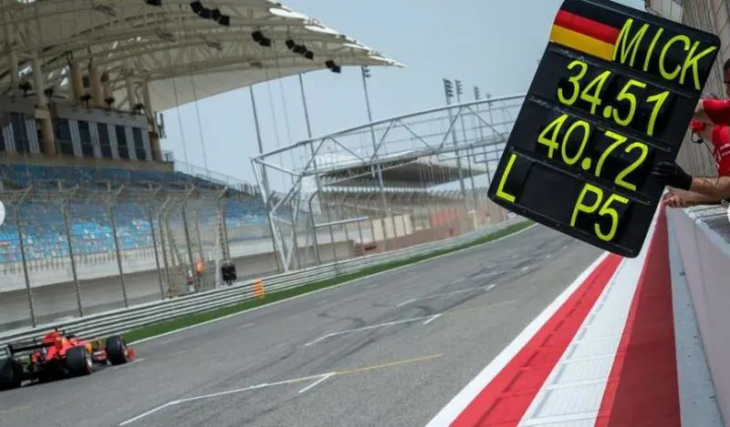 Corinna Schumacher, una mamma come tante altre