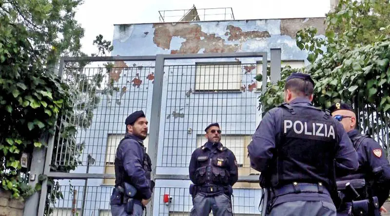 Torre Maura, residenti contro i giornalisti: "Servi, non avete raccontato la verità"