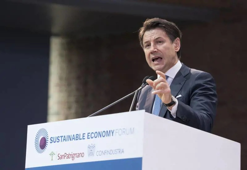 Conte: "La crisi che va avanti in Libia è frutto di influenze esterne" 