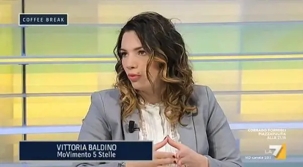 La gaffe della grillina: "I risparmiatori aspettano di essere truffati…"