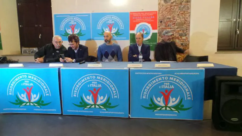 Diego Fusaro punta alla politica e si candida a sindaco di Gioia Tauro